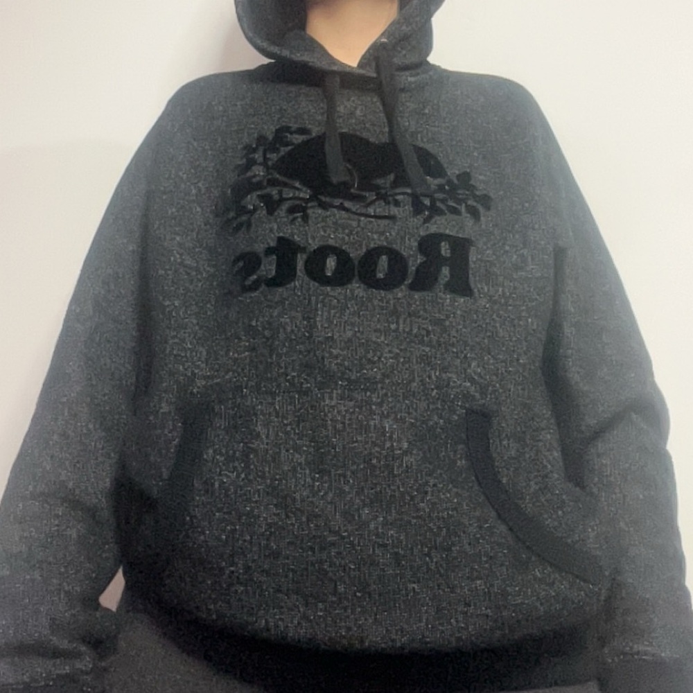 Roots hoodie, black (pepper style), size small, barely worn. - Picture 7 of 8
